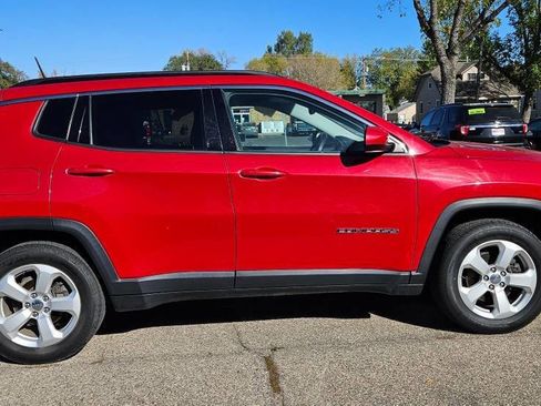 Used 2018 Jeep Compass Latitude w/ Safe & Security Group image 4