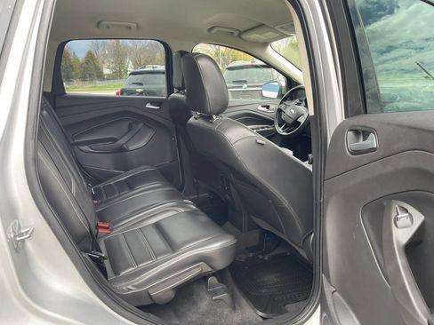 Used 2019 Ford Escape SEL FWD image 11
