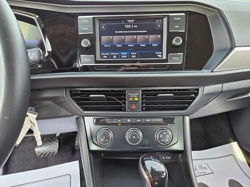 Used 2024 Volkswagen Jetta S image 20