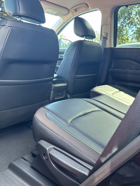 Used 2022 Nissan Pathfinder SL FWD image 8