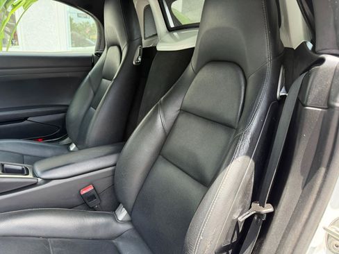 Used 2014 Porsche Boxster S RWD image 30