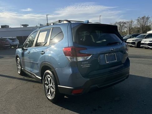 Used 2021 Subaru Forester Premium AWD/4WD image 3