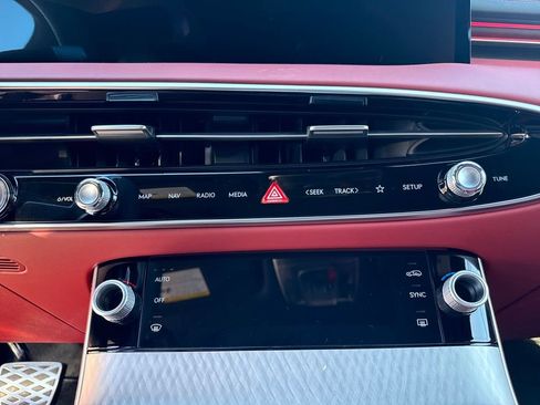 New 2026 Genesis GV70 2.5T Sport Prestige w/ G1 Accessory Package image 19