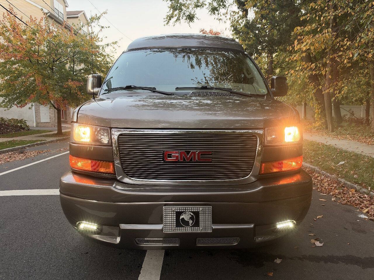 Used 2022 GMC Savana 2500 w/ Enhanced Convenience Package RWD image 3