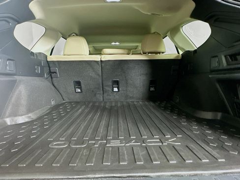 Used 2023 Subaru Outback Limited XT image 30
