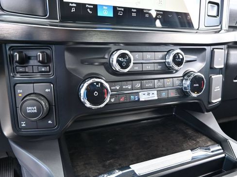 Used 2024 Ford F250 Lariat AWD/4WD image 15