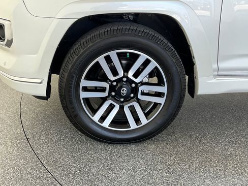 Used 2019 Toyota 4Runner Limited AWD/4WD image 28