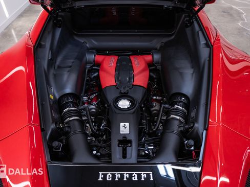 Used 2022 Ferrari F8 Tributo RWD image 17
