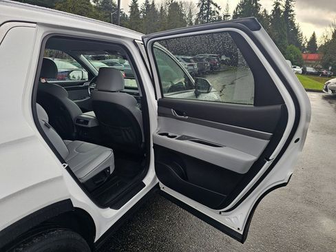 Used 2023 Hyundai Palisade SEL image 26