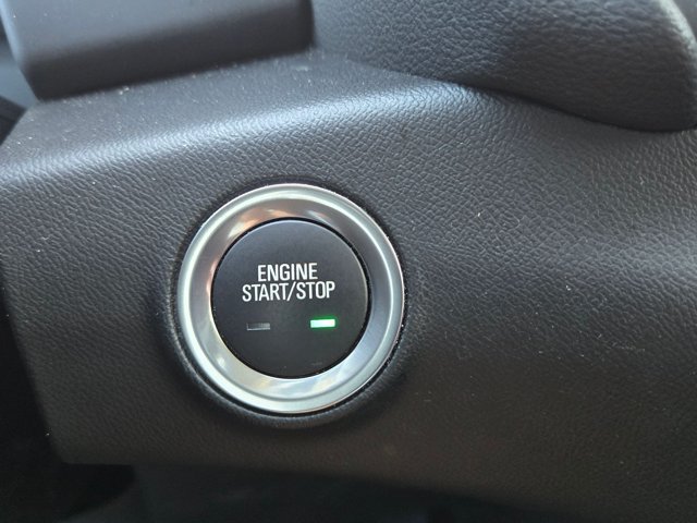 Used 2024 GMC Terrain SLE w/ Driver Convenience Package FWD image 17