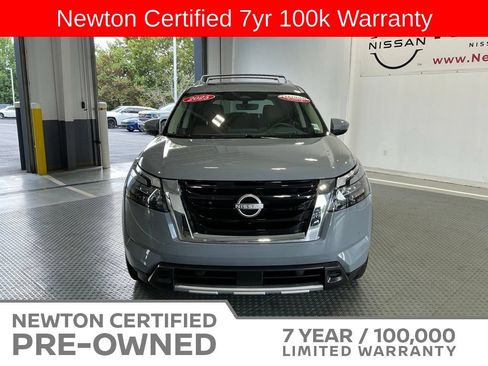 Used 2025 Nissan Pathfinder Platinum w/ Cargo Package AWD/4WD image 29
