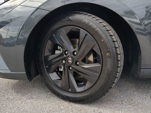 Used 2021 Hyundai Elantra SEL w/ Convenience Package image 60