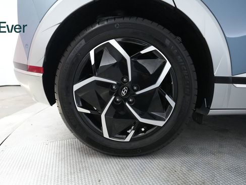 Used 2024 Hyundai Ioniq 5 Limited image 22