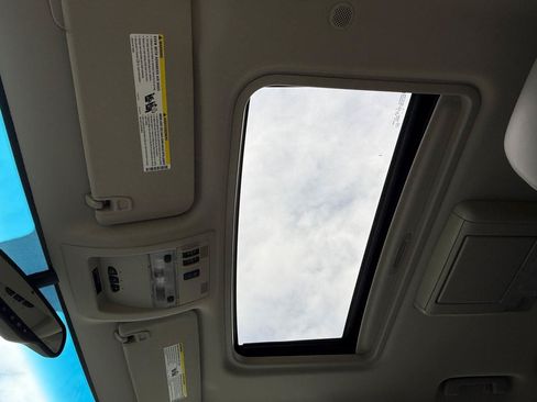 Used 2012 Chevrolet Tahoe LT AWD/4WD image 11