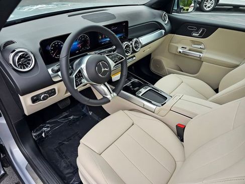 New 2026 Mercedes-Benz GLB 250 4MATIC image 14