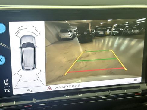 New 2026 Volkswagen Atlas SE image 18
