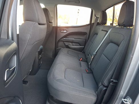 Used 2021 Chevrolet Colorado LT w/ LT Convenience Package image 11