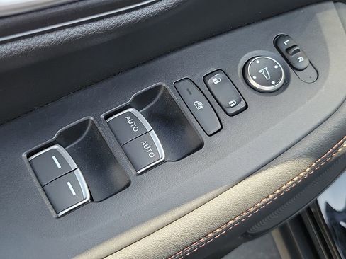 Certified 2024 Honda HR-V Sport image 21