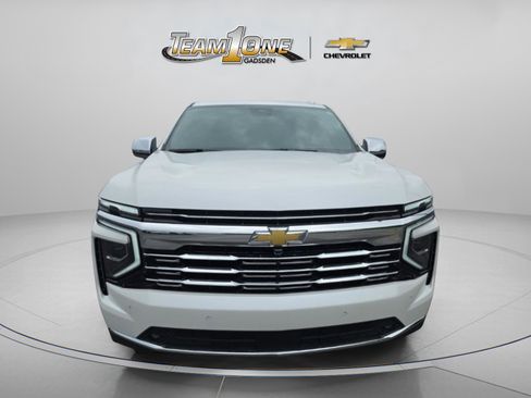 Used 2025 Chevrolet Tahoe Premier AWD/4WD image 2