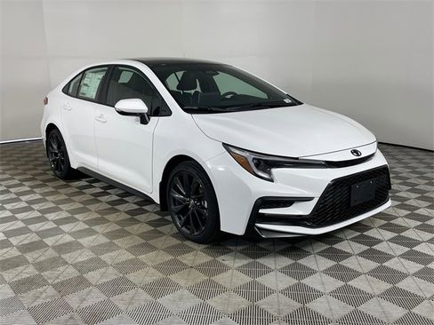 New 2026 Toyota Corolla SE w/ SE Package image 7