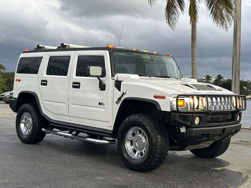 Used 2005 HUMMER H2 w/ Preferred Equipment Group image 7