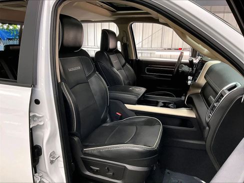 Used 2022 RAM 2500 Laramie image 10