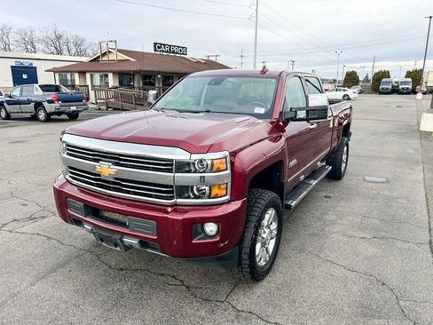 Used 2015 Chevrolet Silverado 2500 High Country w/ Duramax Plus Package image 3