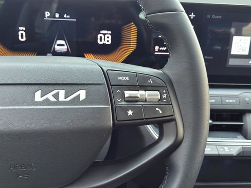 New 2026 Kia K4 EX image 33