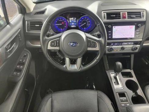 Used 2016 Subaru Outback 2.5i Limited AWD/4WD image 25
