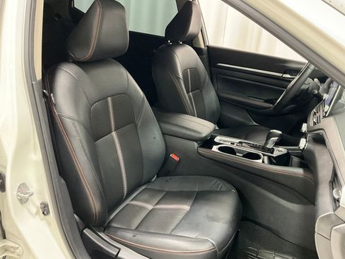 Used 2024 Nissan Altima 2.5 SR image 6