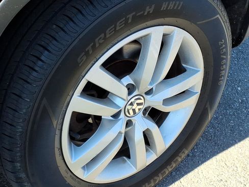 Used 2013 Volkswagen Tiguan S AWD/4WD image 10