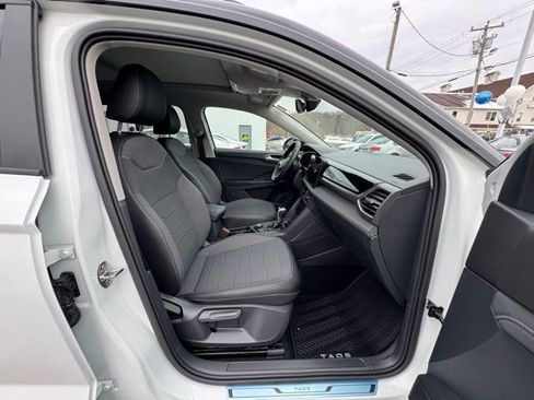 New 2026 Volkswagen Taos SE AWD/4WD image 22
