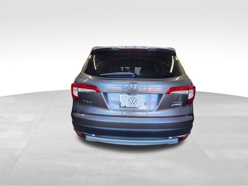 Used 2019 Honda Pilot Touring image 5