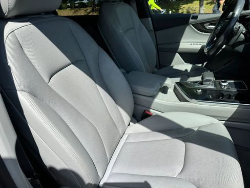 Used 2017 Audi Q7 3.0T Prestige AWD/4WD image 29