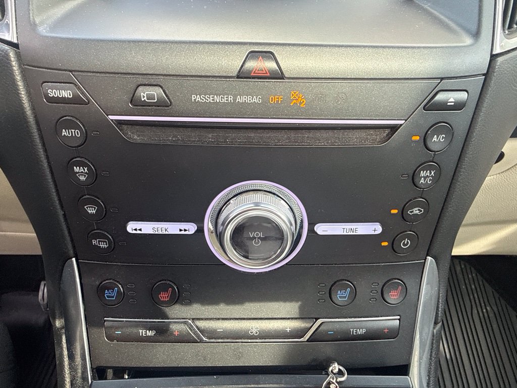 Used 2019 Ford Edge Titanium w/ Equipment Group 301A AWD/4WD image 10