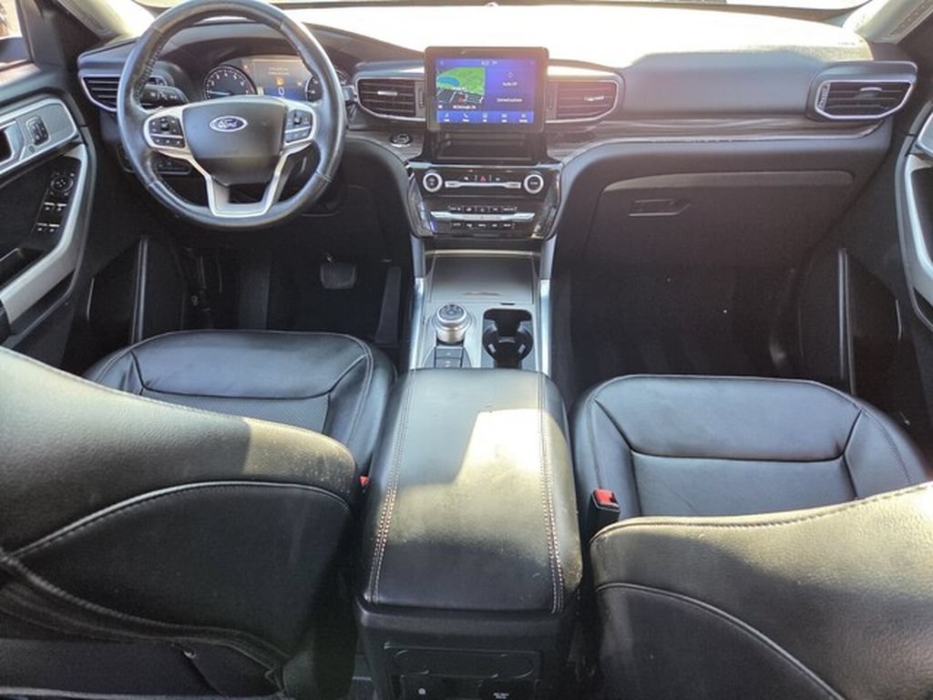Used 2022 Ford Explorer Limited w/ Equipment Group 301A AWD/4WD image 13