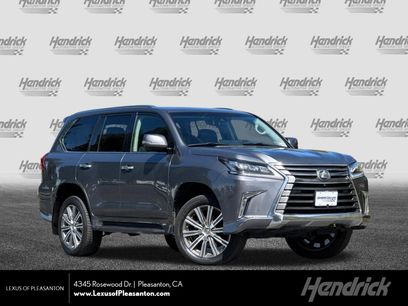 Used 2017 Lexus LX 570 4WD w/ Luxury Package