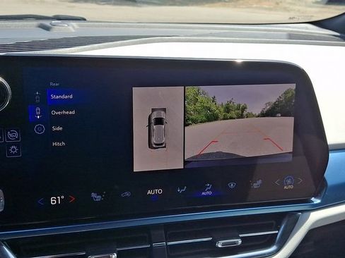 Used 2025 Chevrolet Equinox EV LT FWD image 21