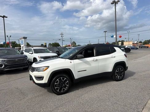Used 2021 Jeep Compass Trailhawk AWD/4WD image 16