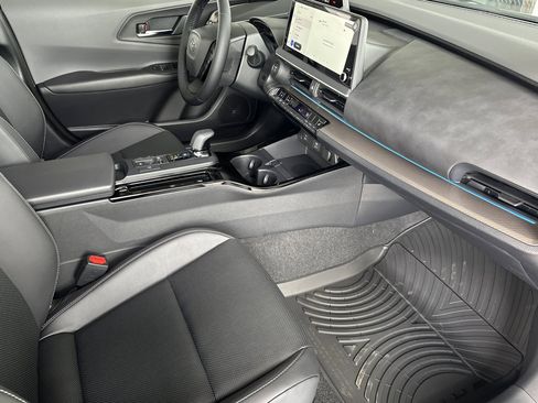 New 2026 Toyota Prius XLE image 17