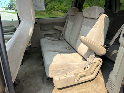 Used 2004 Ford Freestar SES FWD image 16
