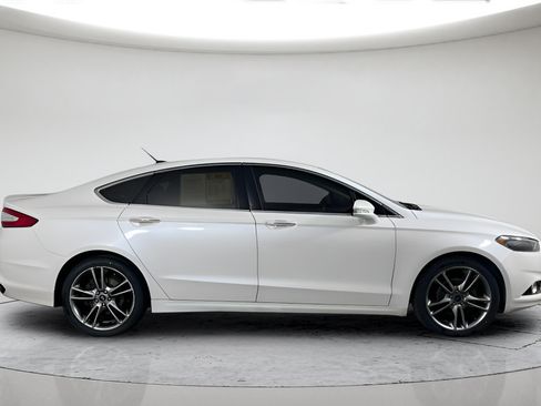 Used 2014 Ford Fusion Titanium AWD/4WD image 2