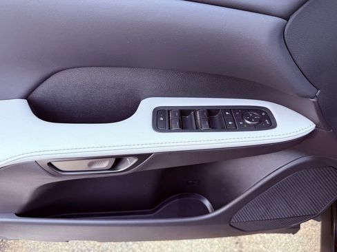 Certified 2025 Lexus RX 350 Premium w/ Accessory Package (Z1) image 19