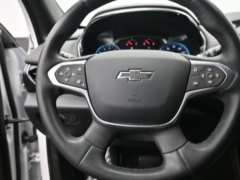 Used 2023 Chevrolet Traverse RS image 22