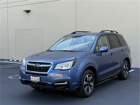 Used 2017 Subaru Forester 2.5i Premium w/ All-Weather Package AWD/4WD image 1