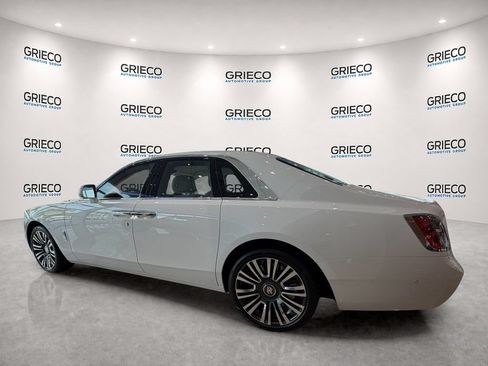 Used 2024 Rolls-Royce Ghost AWD/4WD image 12