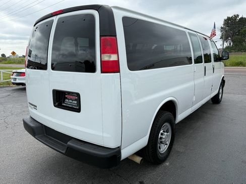 Used 2014 Chevrolet Express 3500 LS image 5