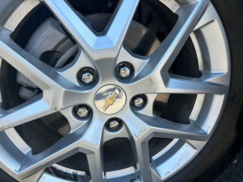 Used 2024 Chevrolet Equinox LT AWD/4WD image 10