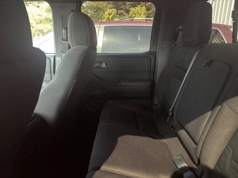 Used 2022 Nissan Frontier Pro-X RWD image 18