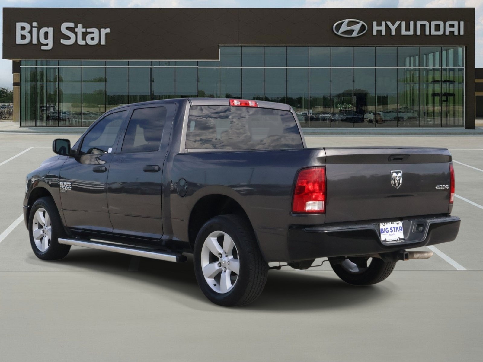 Used 2022 RAM 1500 Tradesman w/ Tradesman SXT Package AWD/4WD image 3